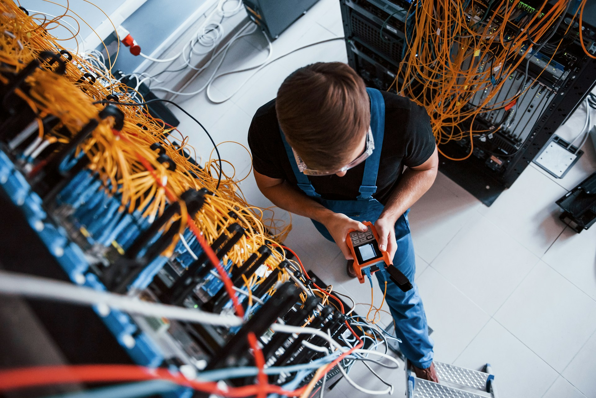 A Helpful Guide to Choosing Structured Cabling Systems